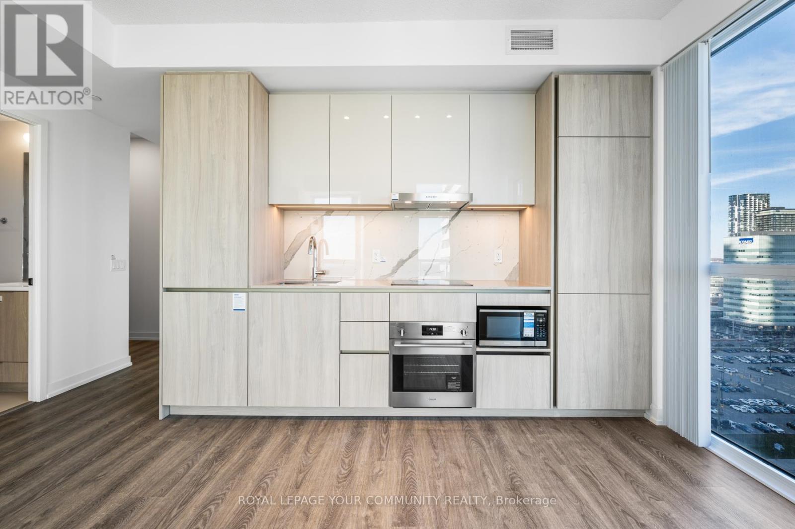 2009 - 8 Interchange Way, Vaughan, Ontario  L4K 0R2 - Photo 7 - N12564524