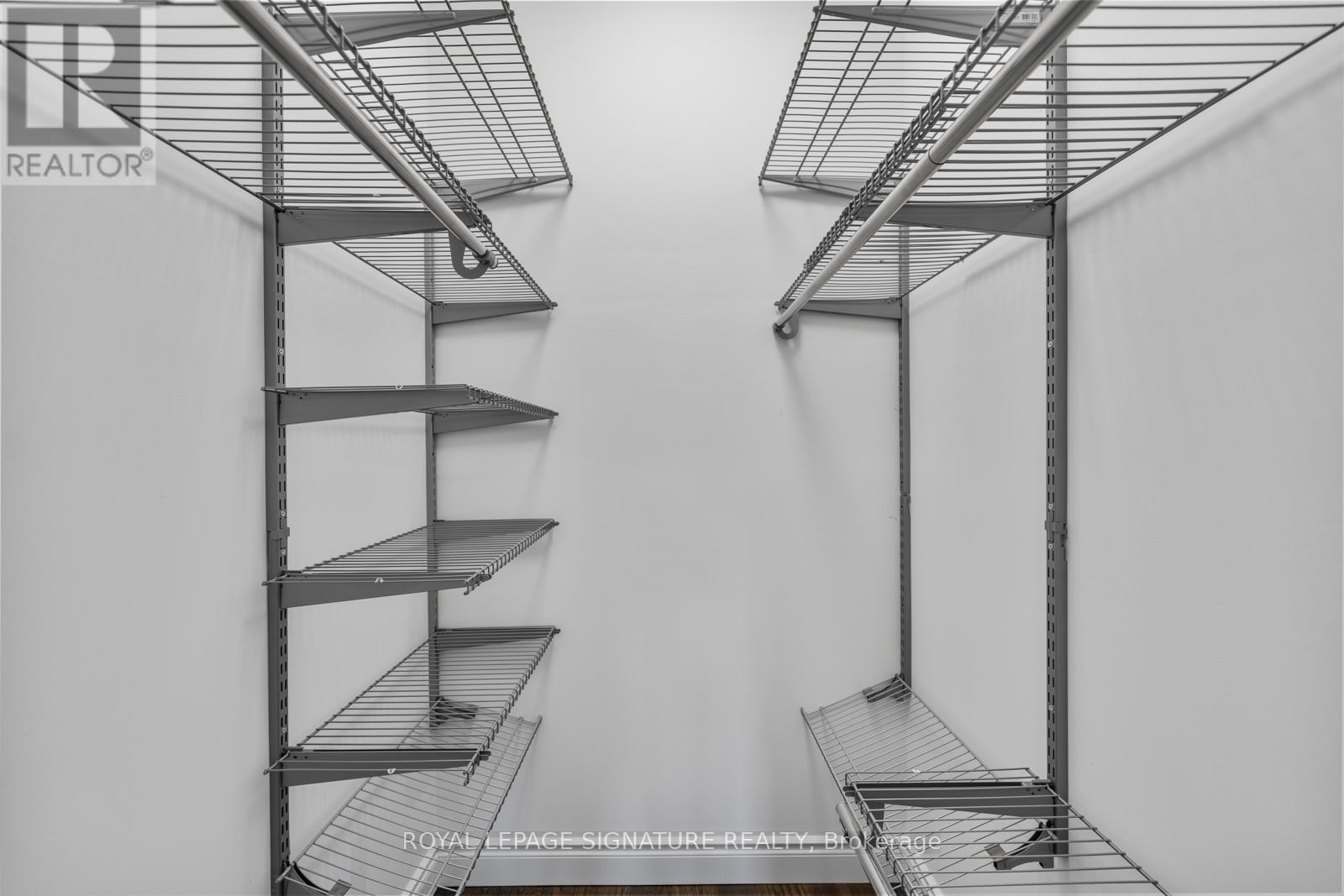 8 Misty Ridge Road, Wasaga Beach, Ontario  L9Z 0R8 - Photo 37 - S12564438