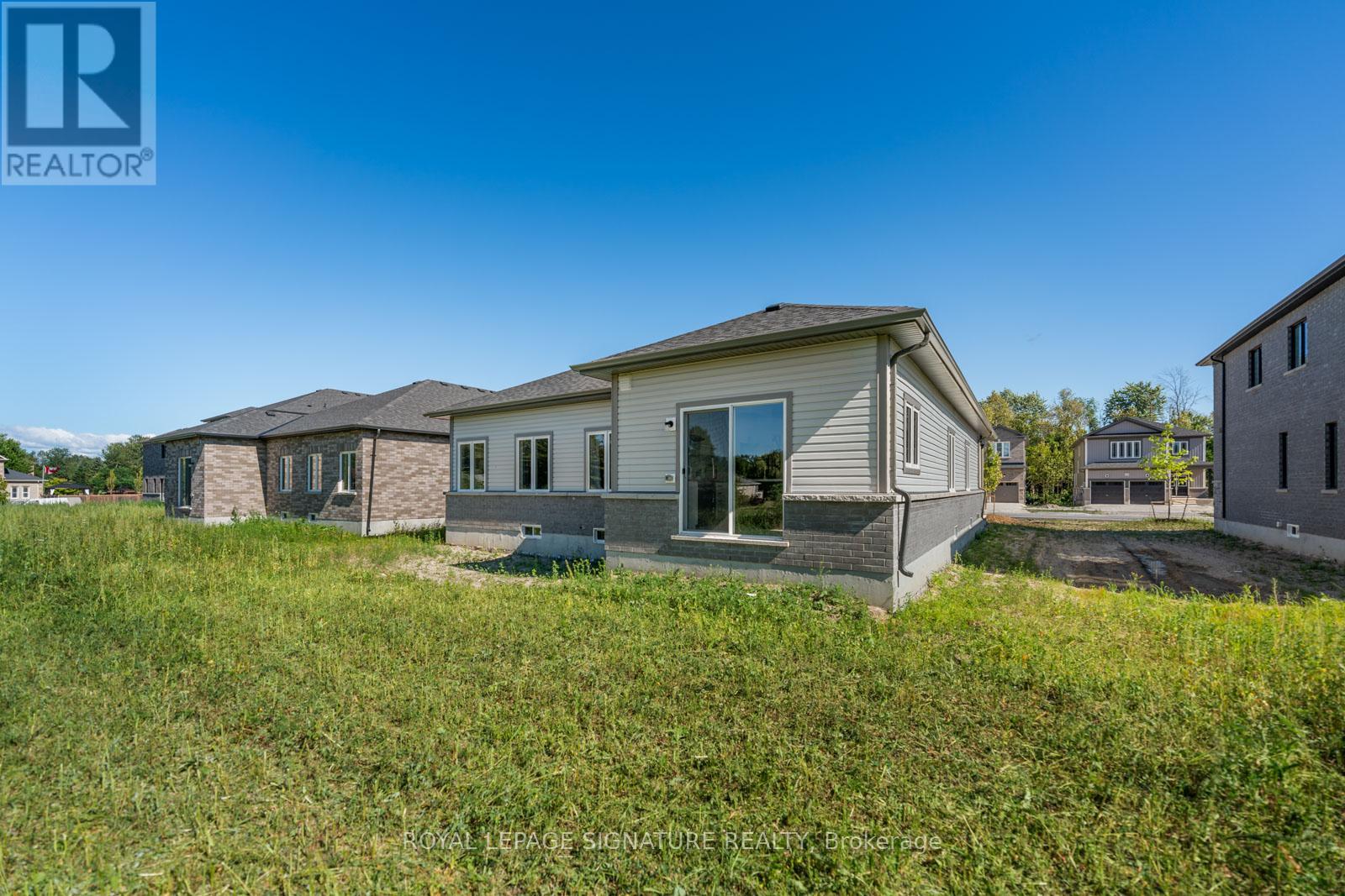 8 Misty Ridge Road, Wasaga Beach, Ontario  L9Z 0R8 - Photo 43 - S12564438