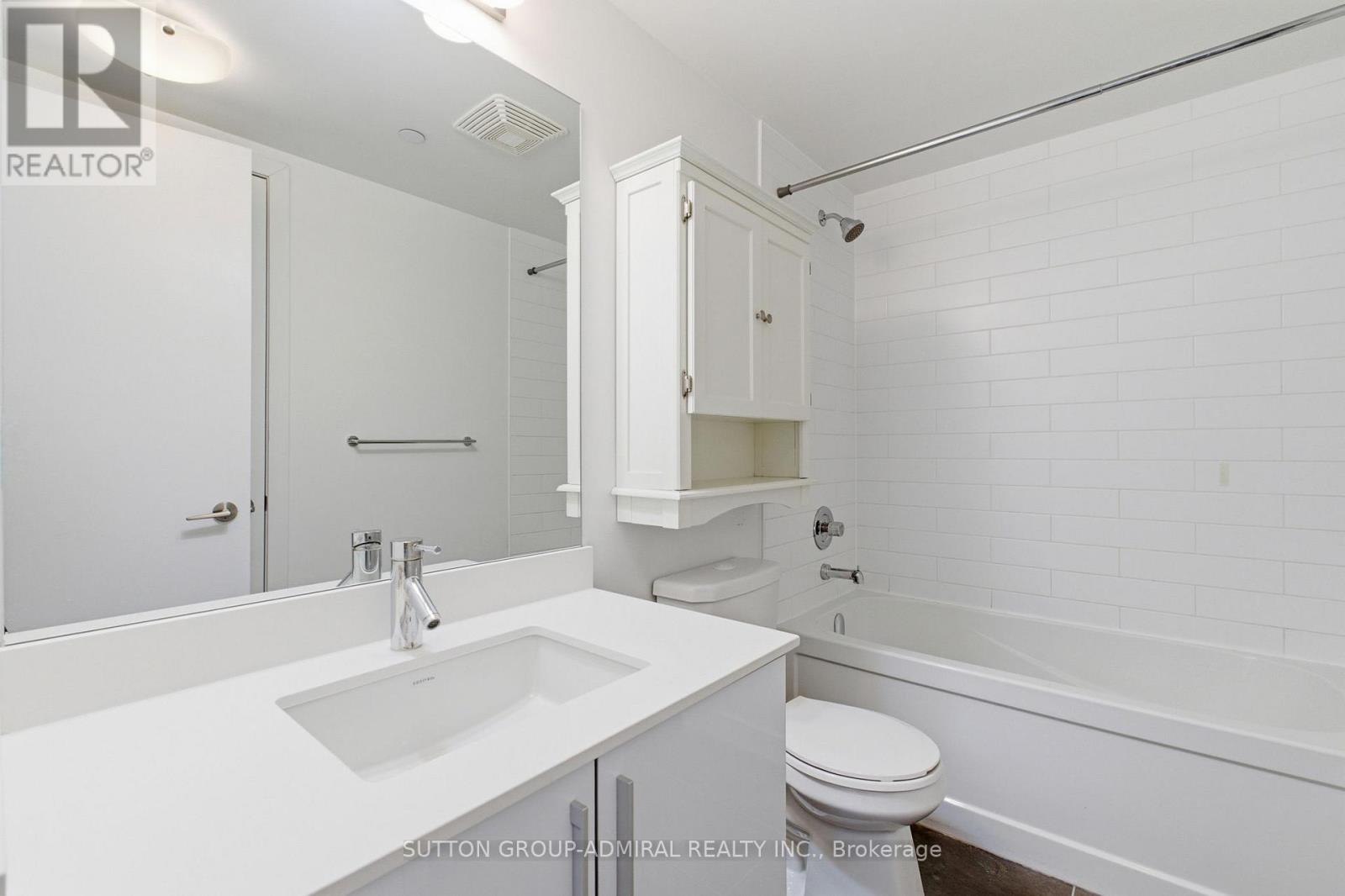 3010 - 2212 Lake Shore Boulevard W, Toronto, Ontario  M8V 0C2 - Photo 15 - W12564368