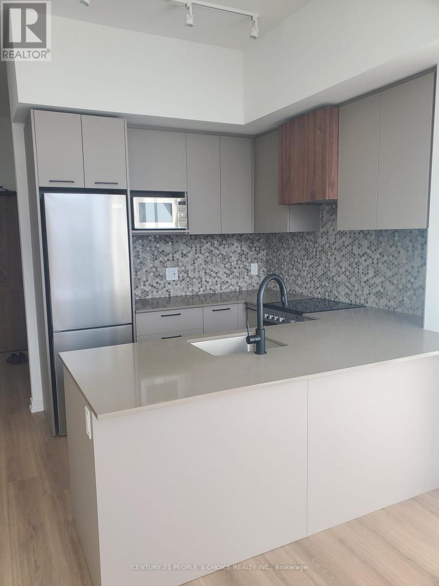 10 Lagerfeld Drive, Brampton, Ontario  L7A 5L3 - Photo 7 - W12564400