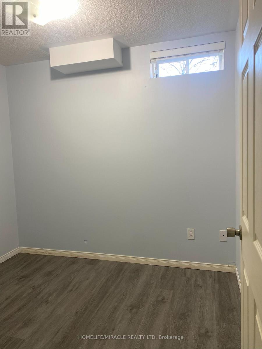 Bsmt - 13 Lillian Crescent, Brampton, Ontario  L6R 3P9 - Photo 11 - W12564412