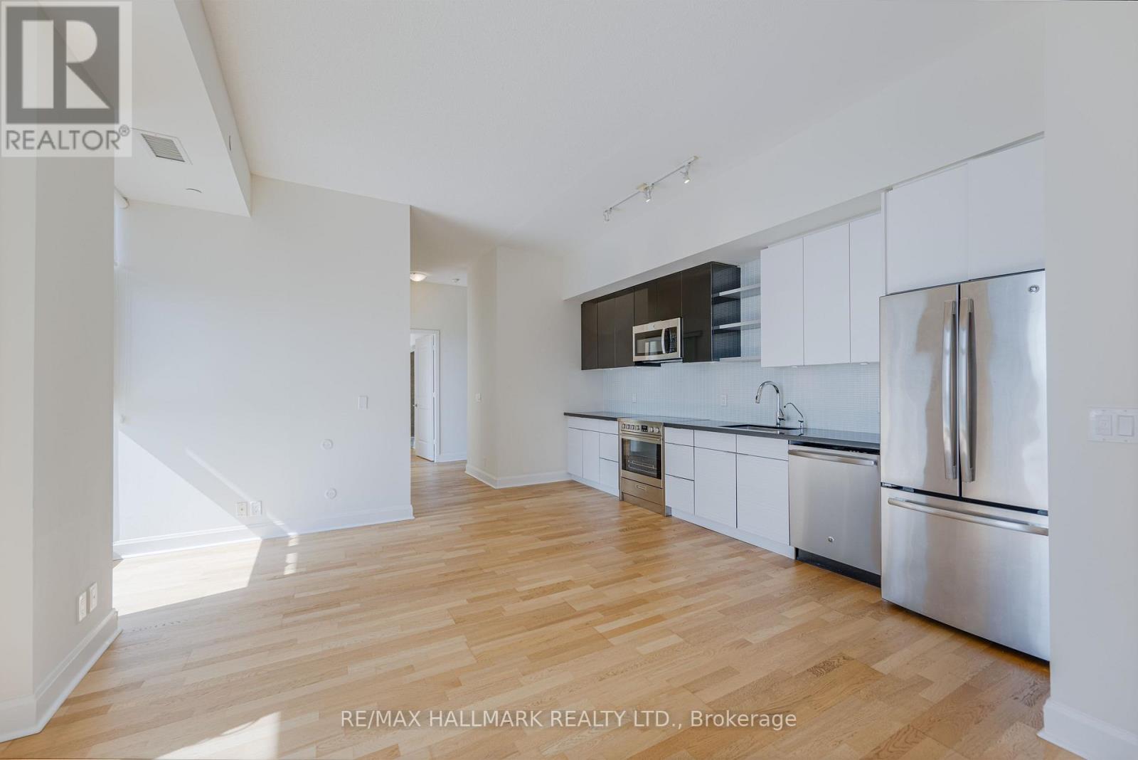 3701 - 33 Shore Breeze Drive, Toronto, Ontario  M8V 0G1 - Photo 8 - W12564436