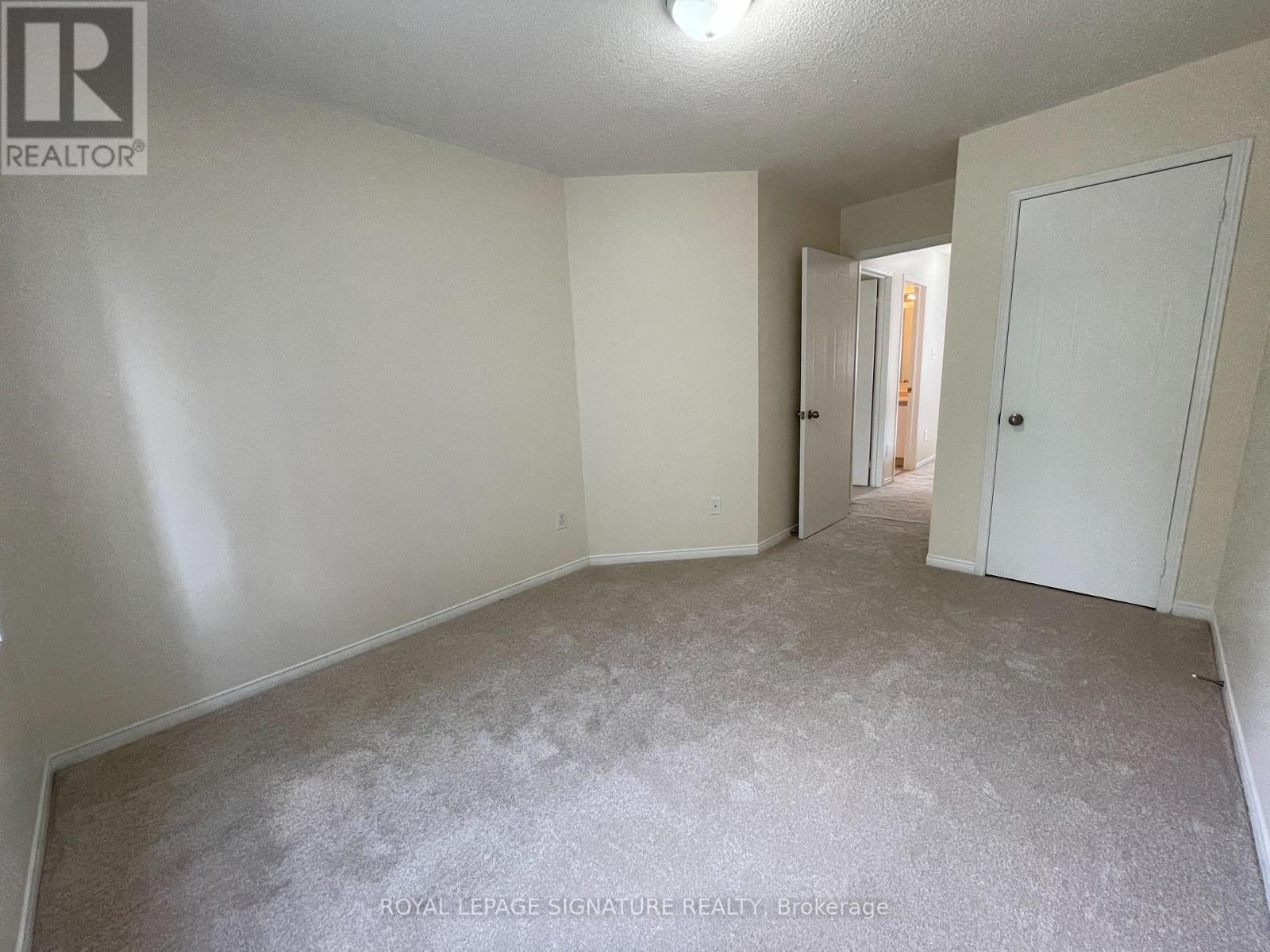 4 - 9 Fairglen Avenue, Brampton, Ontario  L6X 5E8 - Photo 11 - W12564446