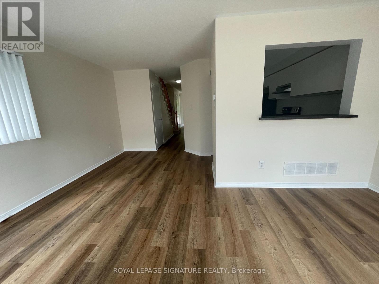 4 - 9 Fairglen Avenue, Brampton, Ontario  L6X 5E8 - Photo 3 - W12564446