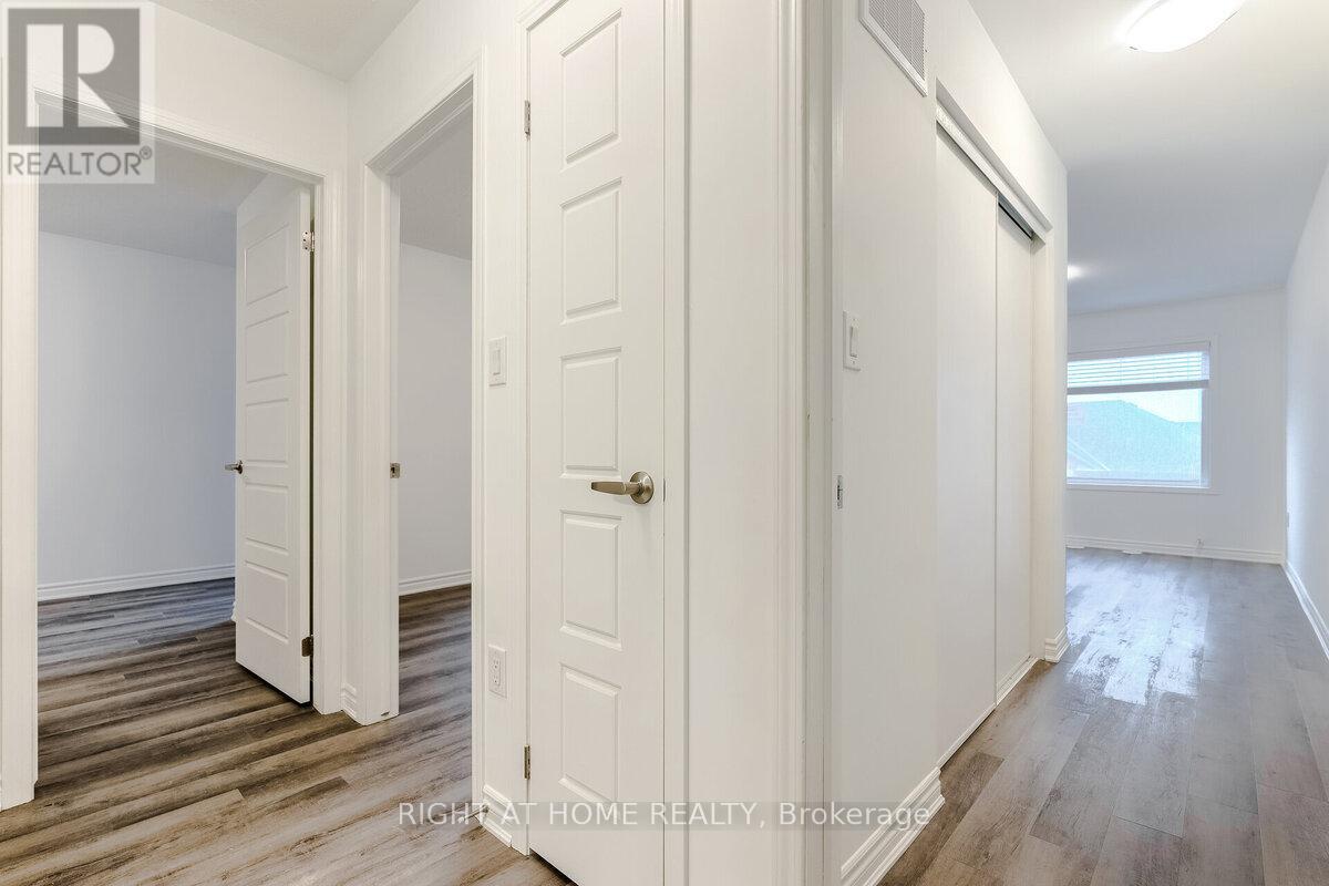 578 Bellflower Court, Milton, Ontario  L9E 1W4 - Photo 23 - W12564490