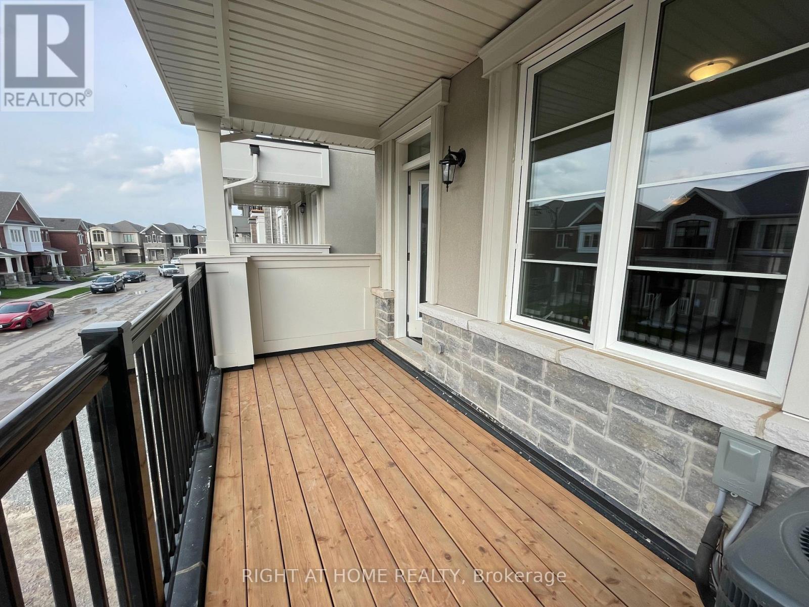 1575 Moira Crescent, Milton, Ontario  L9E 1Y1 - Photo 13 - W12564506