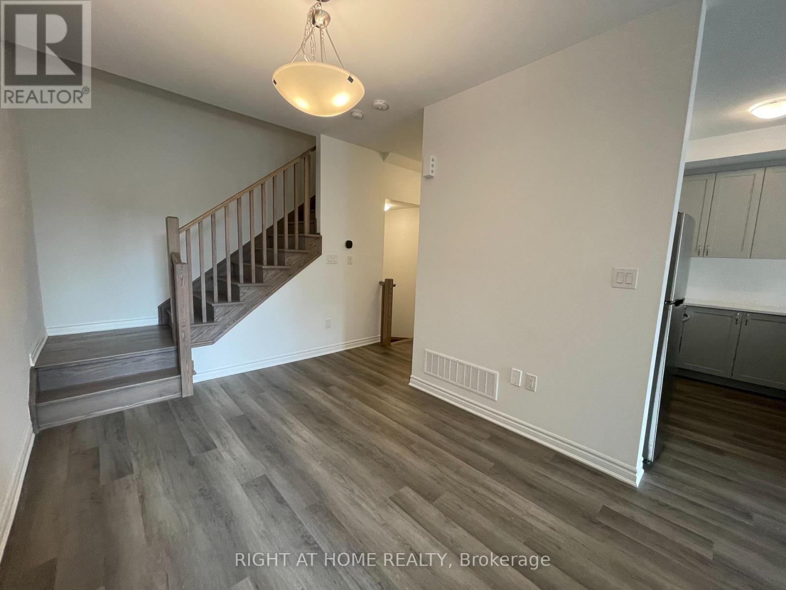 1575 Moira Crescent, Milton, Ontario  L9E 1Y1 - Photo 16 - W12564506