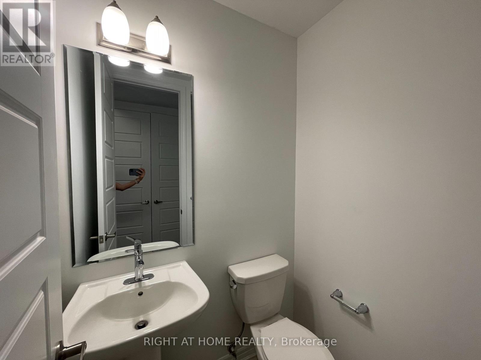 1575 Moira Crescent, Milton, Ontario  L9E 1Y1 - Photo 17 - W12564506