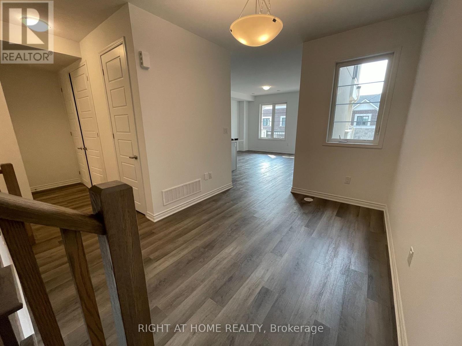 1575 Moira Crescent, Milton, Ontario  L9E 1Y1 - Photo 18 - W12564506