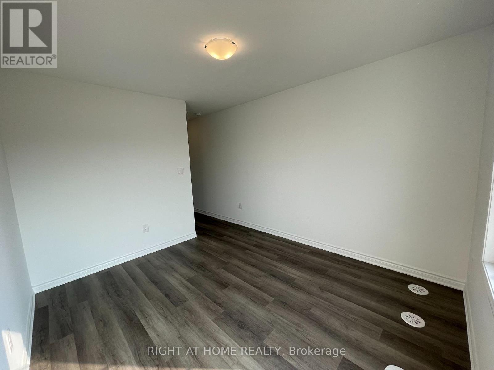 1575 Moira Crescent, Milton, Ontario  L9E 1Y1 - Photo 23 - W12564506