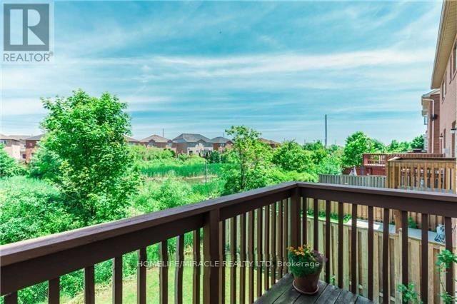 30 Lonestar Crescent, Brampton, Ontario  L7A 2H9 - Photo 10 - W12564516