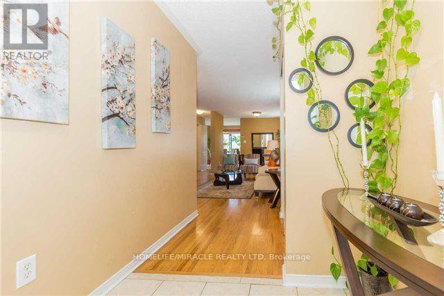 30 Lonestar Crescent, Brampton, Ontario  L7A 2H9 - Photo 2 - W12564516