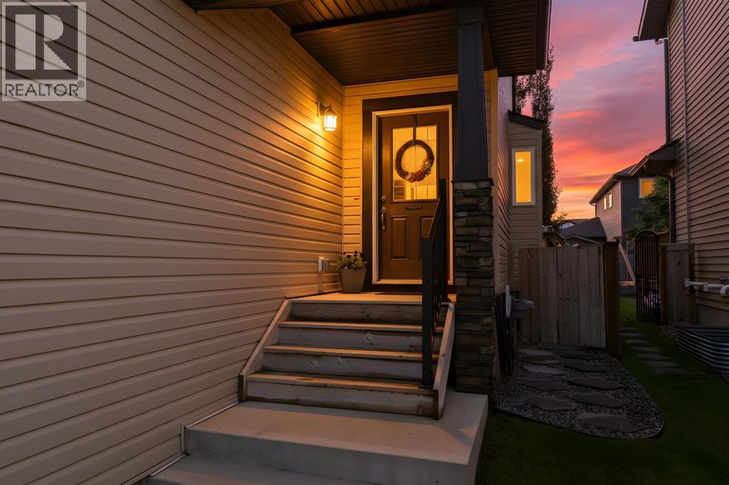 Property at 121 Wildrose Green image 2