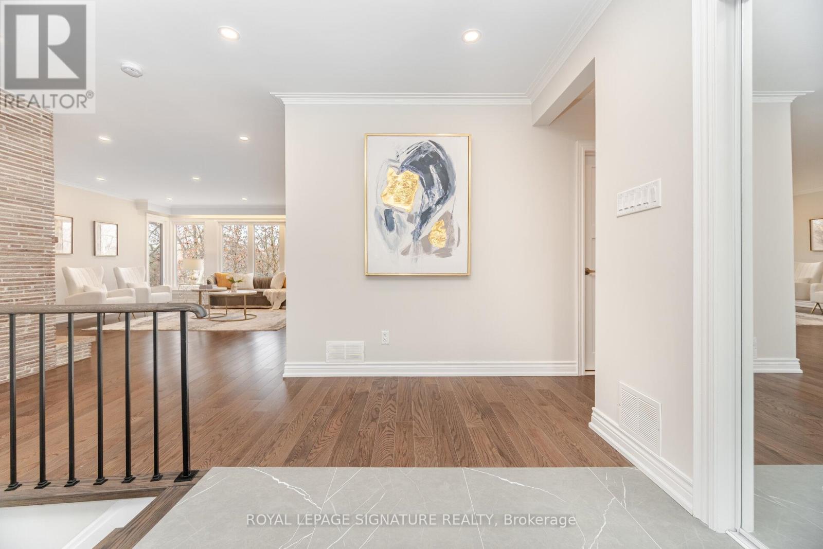 14 Echo Valley Ridge, Toronto, Ontario  M9B 2B3 - Photo 4 - W12559648