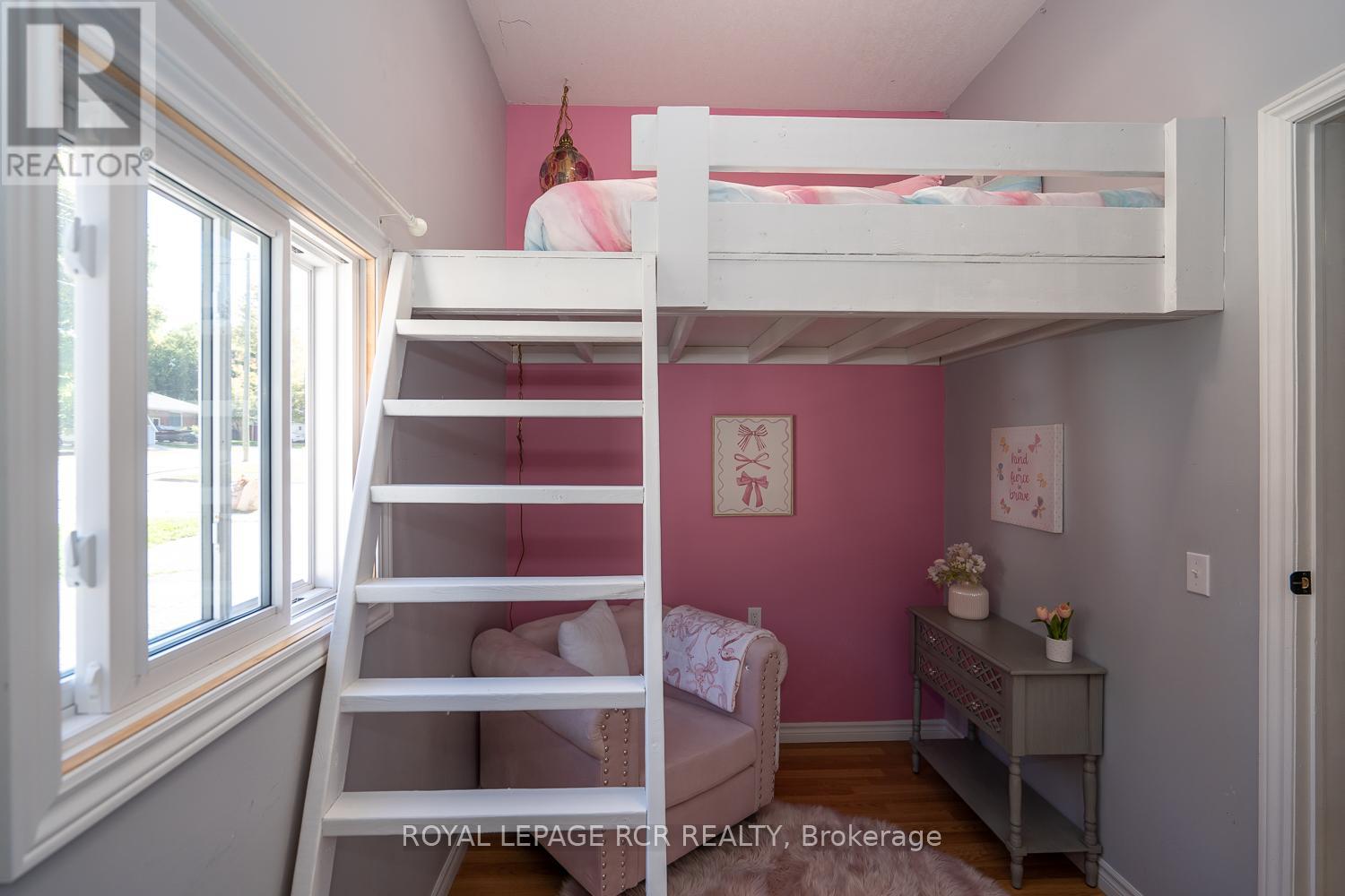 131 Frederick Street E, Wellington North, Ontario  N0G 1A0 - Photo 15 - X12564426