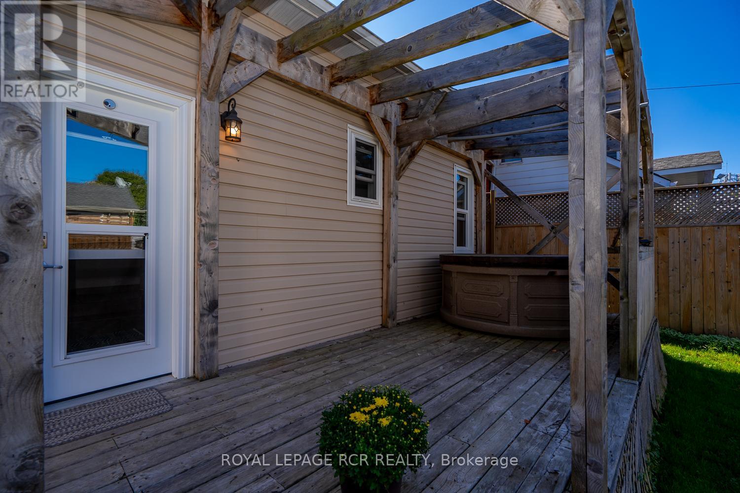 131 Frederick Street E, Wellington North, Ontario  N0G 1A0 - Photo 20 - X12564426