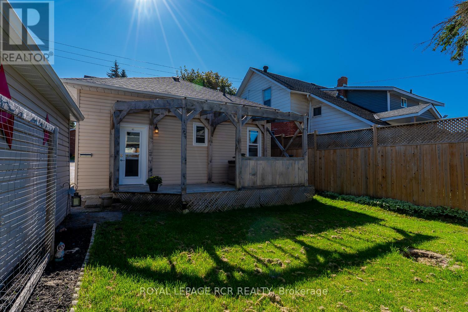 131 Frederick Street E, Wellington North, Ontario  N0G 1A0 - Photo 21 - X12564426