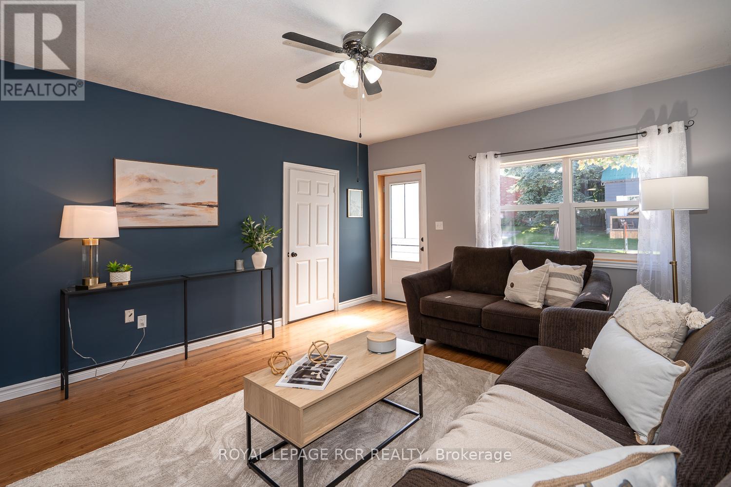 131 Frederick Street E, Wellington North, Ontario  N0G 1A0 - Photo 9 - X12564426