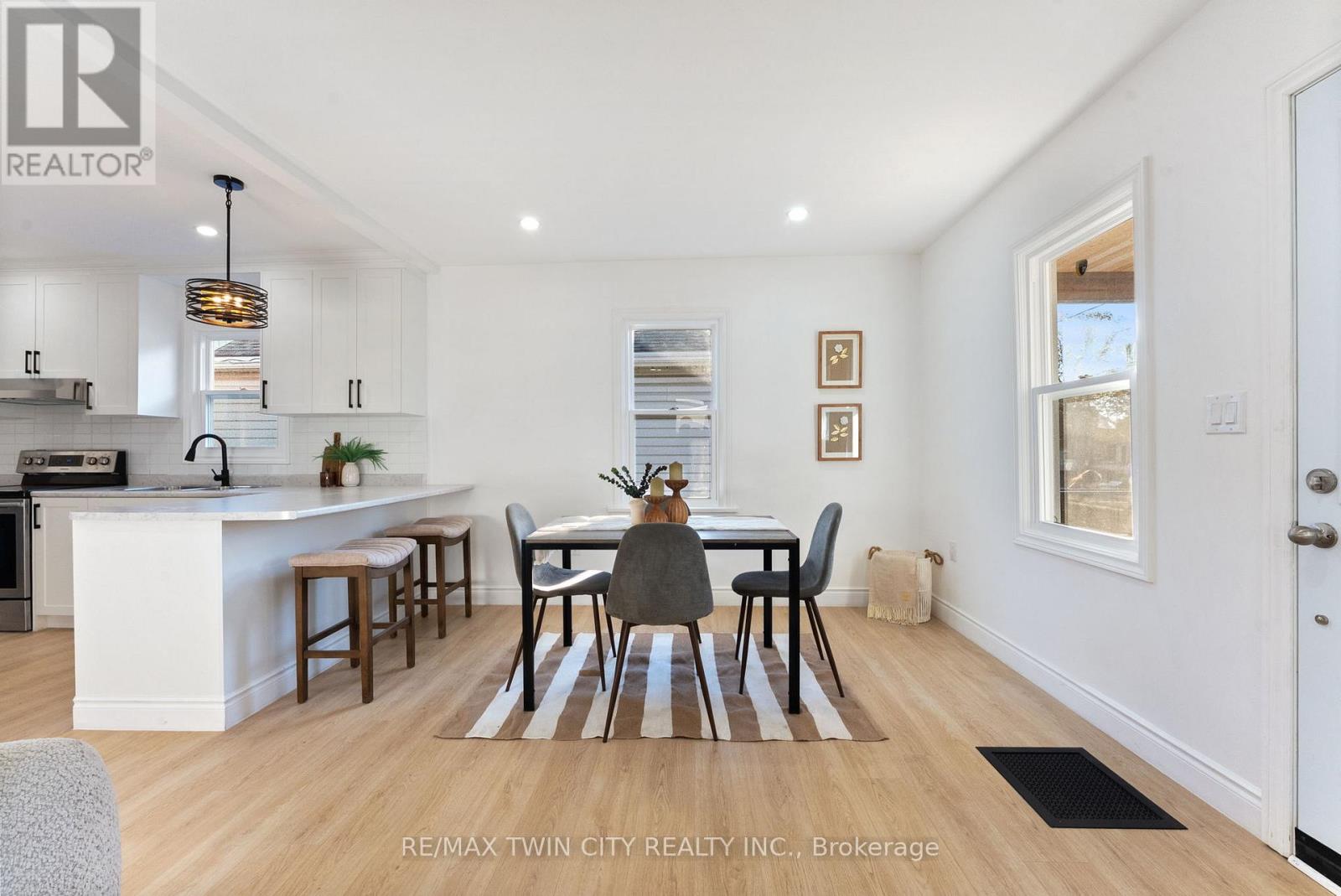 25 Dundee Street, Brantford, Ontario  N3R 4M2 - Photo 13 - X12564470