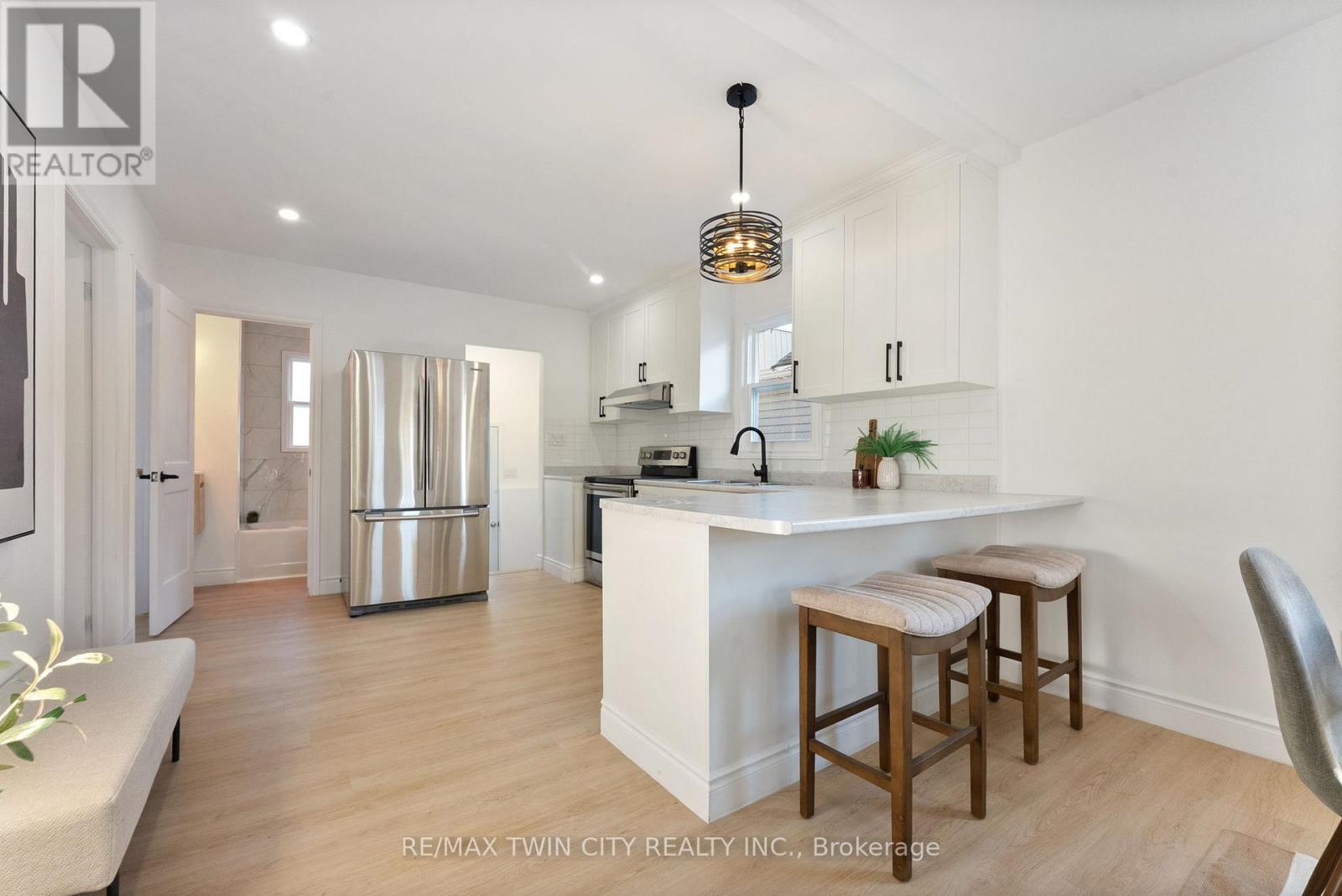 25 Dundee Street, Brantford, Ontario  N3R 4M2 - Photo 15 - X12564470