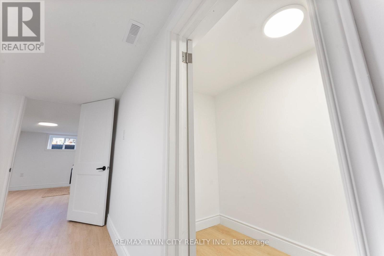 25 Dundee Street, Brantford, Ontario  N3R 4M2 - Photo 29 - X12564470