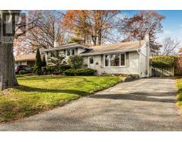 32 PUSEY BOULEVARD, Brantford, Ontario