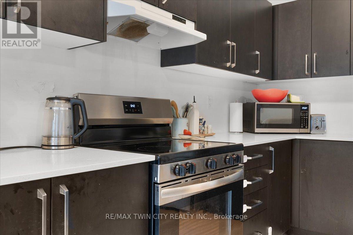 61 - 155 Equestrian Way, Cambridge, Ontario  N3E 0E8 - Photo 14 - X12564504