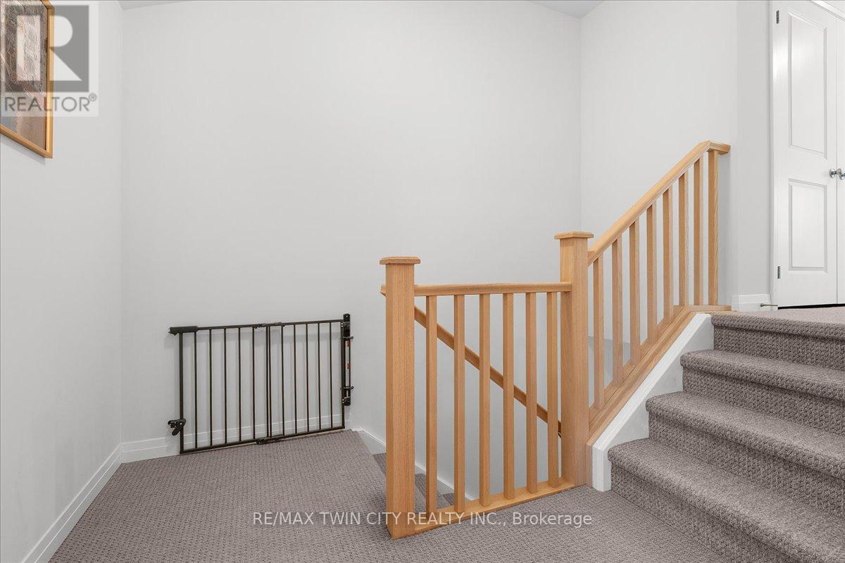 61 - 155 Equestrian Way, Cambridge, Ontario  N3E 0E8 - Photo 16 - X12564504