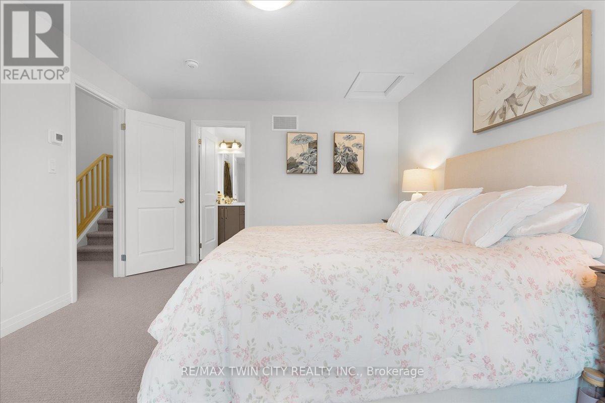 61 - 155 Equestrian Way, Cambridge, Ontario  N3E 0E8 - Photo 19 - X12564504