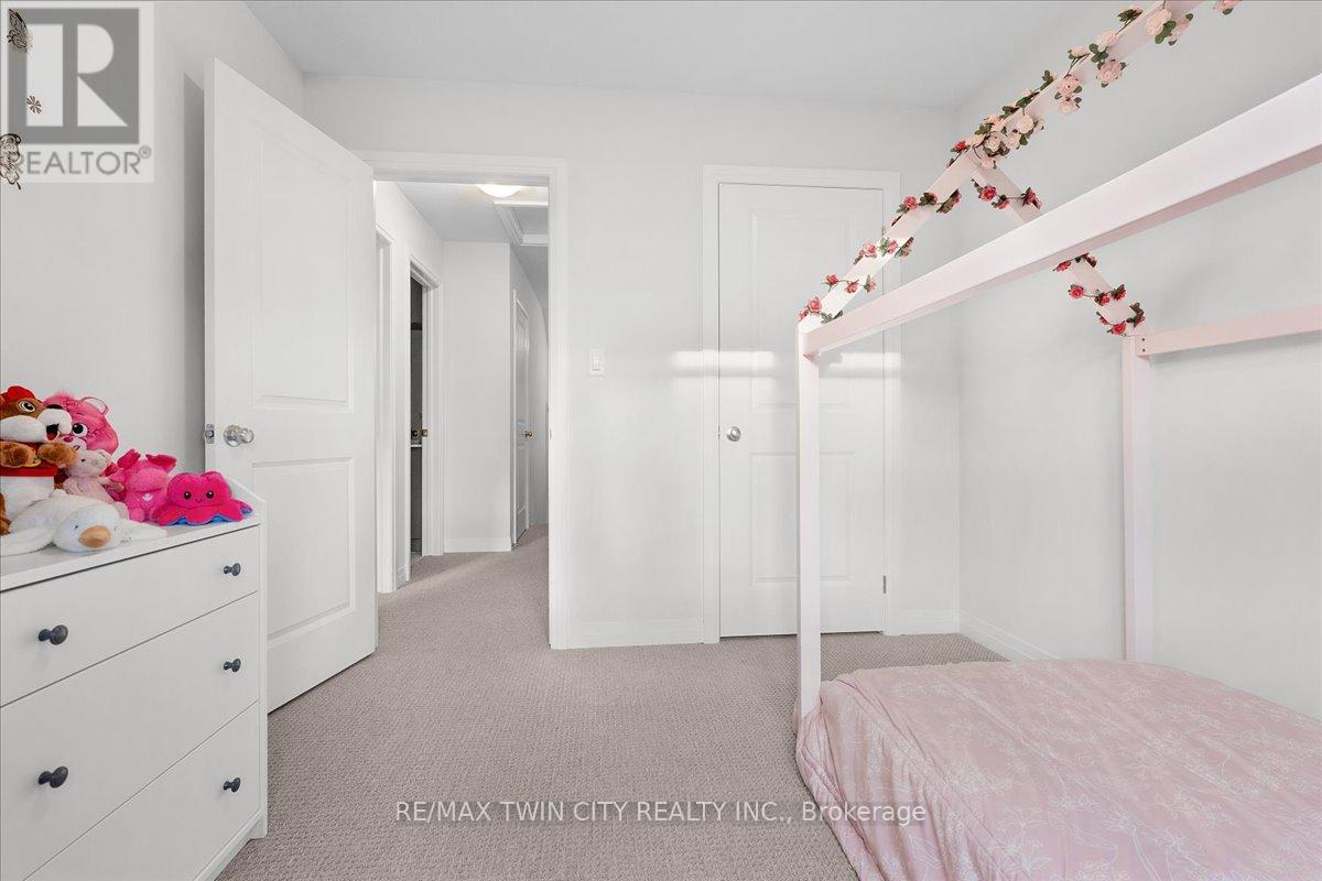 61 - 155 Equestrian Way, Cambridge, Ontario  N3E 0E8 - Photo 27 - X12564504