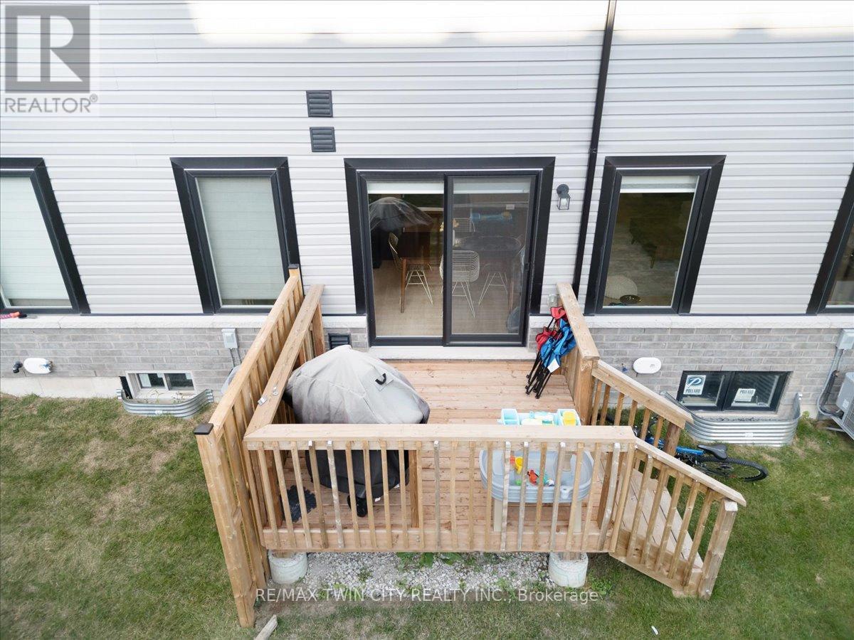 61 - 155 Equestrian Way, Cambridge, Ontario  N3E 0E8 - Photo 29 - X12564504