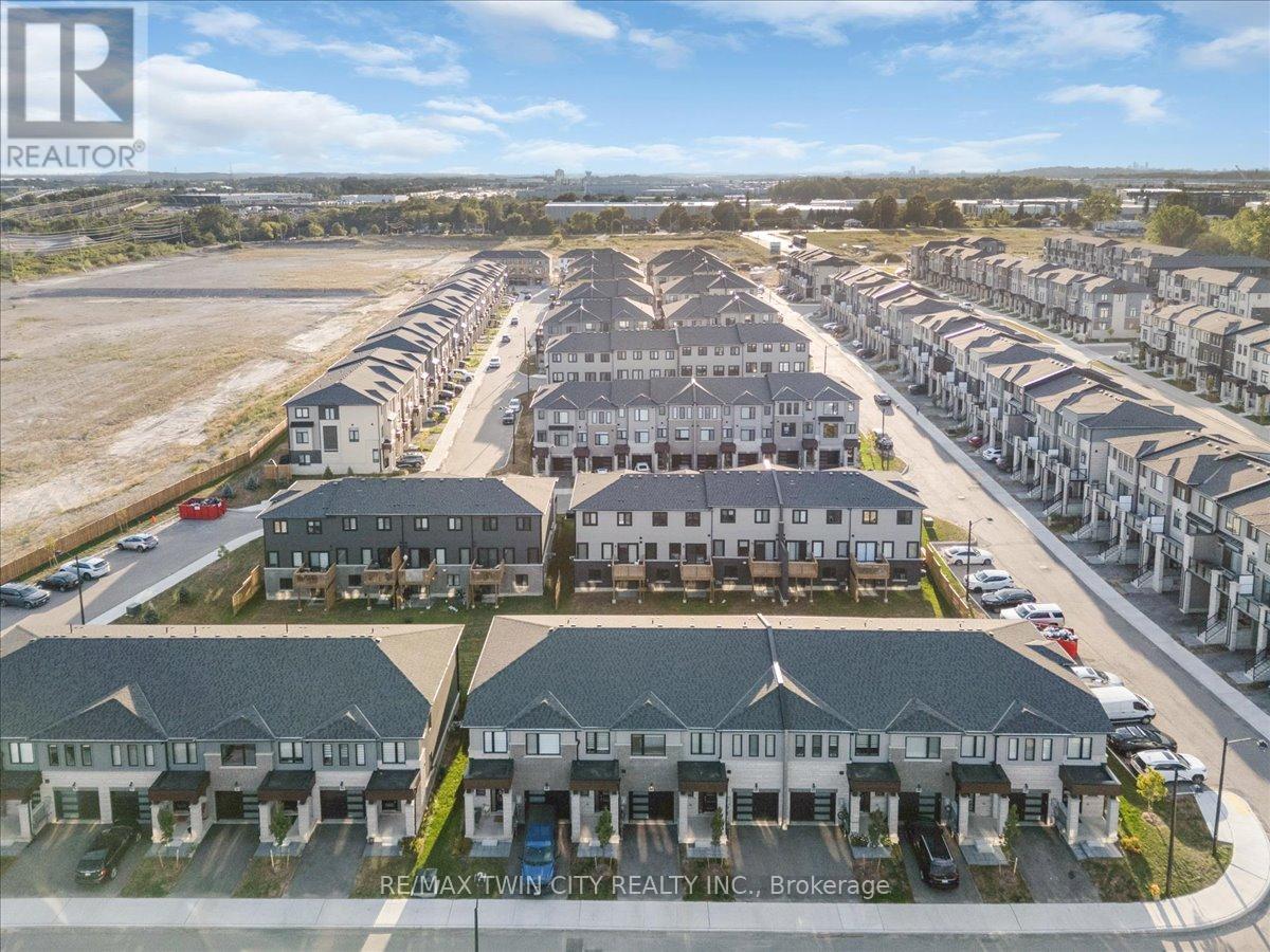 61 - 155 Equestrian Way, Cambridge, Ontario  N3E 0E8 - Photo 32 - X12564504