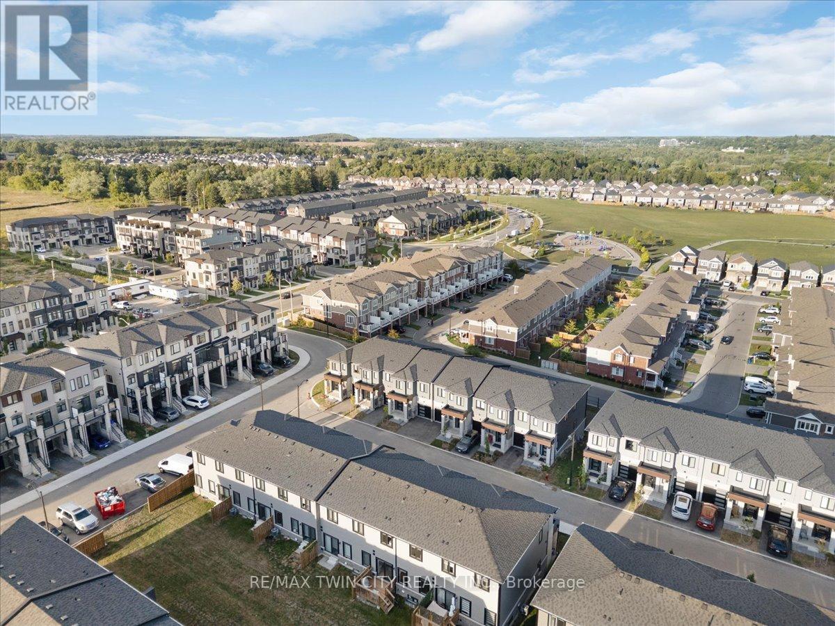 61 - 155 Equestrian Way, Cambridge, Ontario  N3E 0E8 - Photo 35 - X12564504