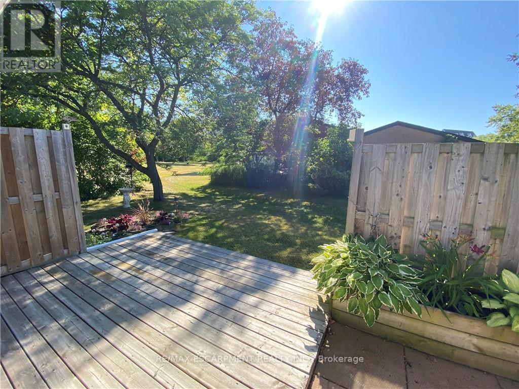 47 Szollosy Circle, Hamilton, Ontario  L9B 1T8 - Photo 14 - X12564528