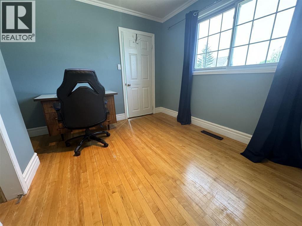 46 Neebig Ave, Manitouwadge, Ontario  P0T 2C0 - Photo 9 - TB252540