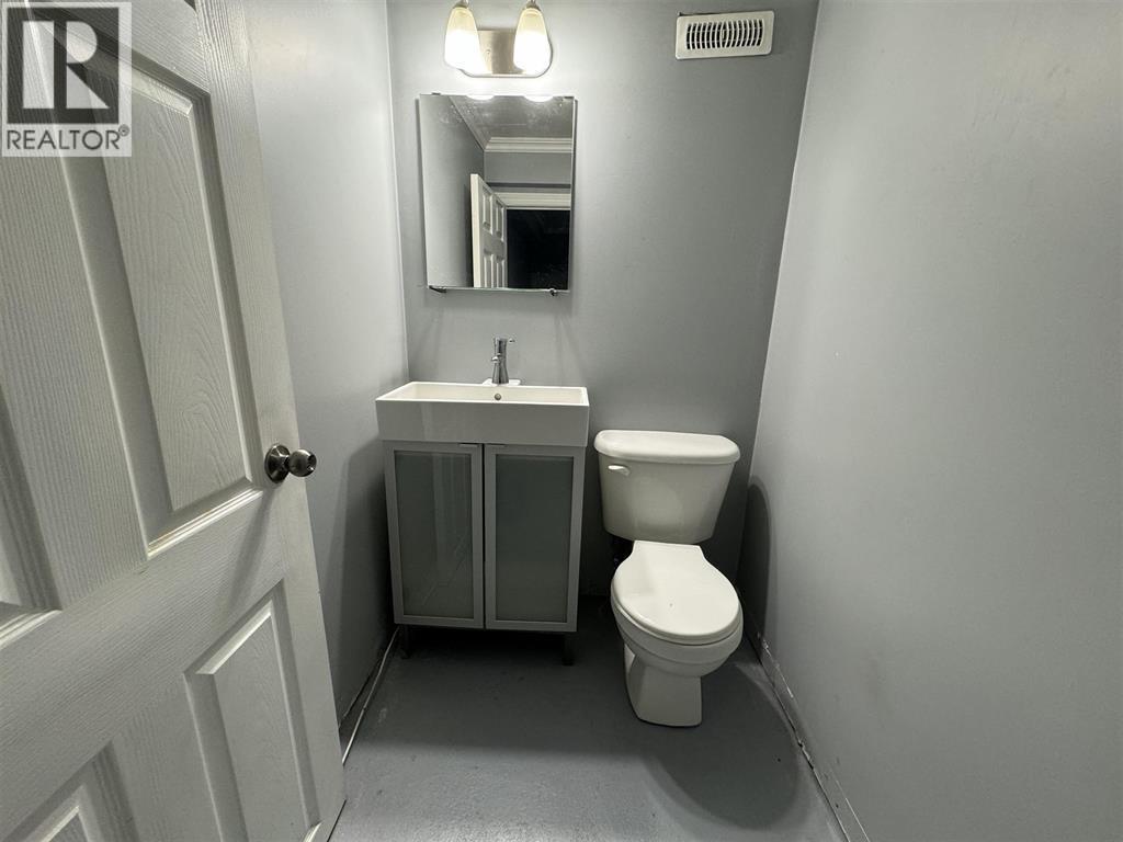 46 Neebig Ave, Manitouwadge, Ontario  P0T 2C0 - Photo 14 - TB252540