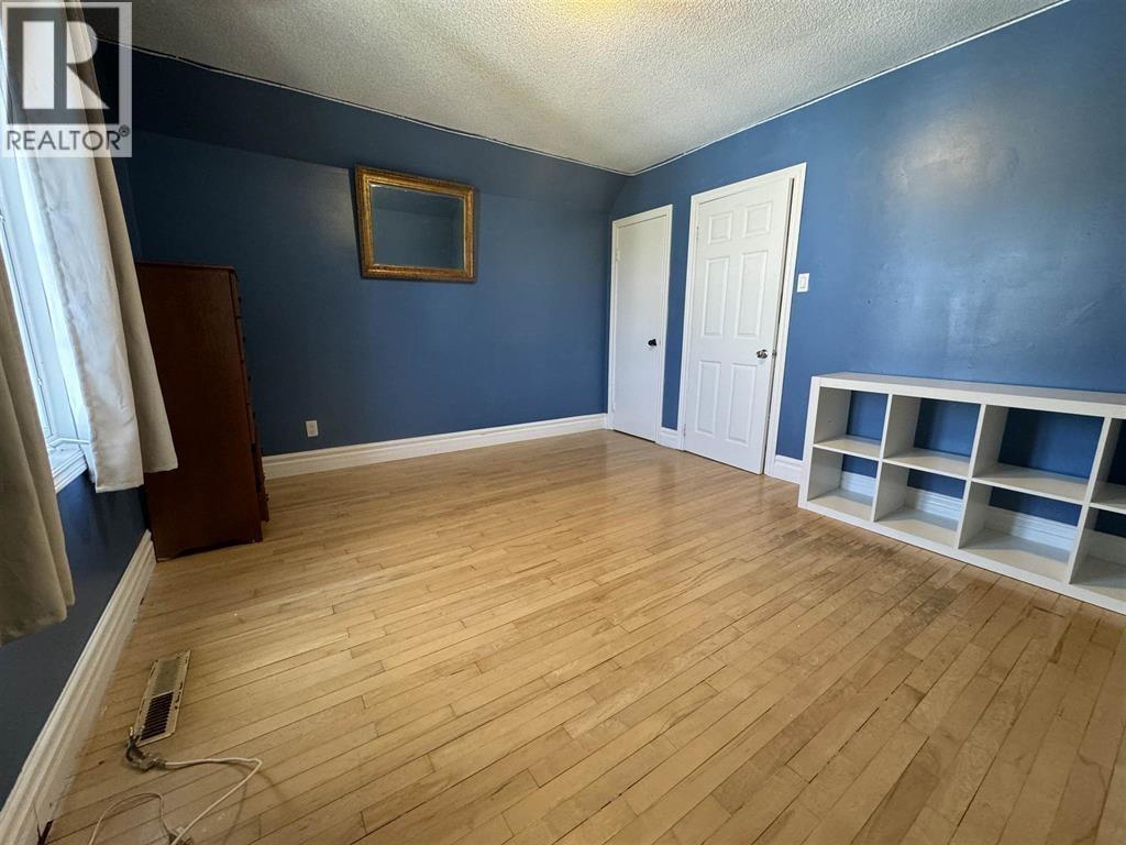 46 Neebig Ave, Manitouwadge, Ontario  P0T 2C0 - Photo 11 - TB252540