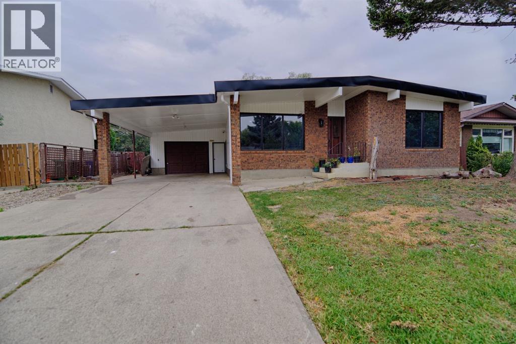 3726 Forestry Avenue S, Lethbridge, Alberta  T1K 4J5 - Photo 1 - A2256530