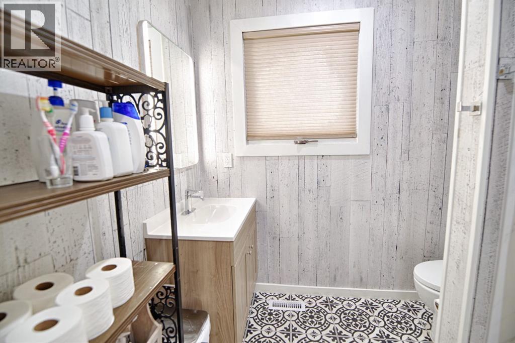 3726 Forestry Avenue S, Lethbridge, Alberta  T1K 4J5 - Photo 18 - A2256530