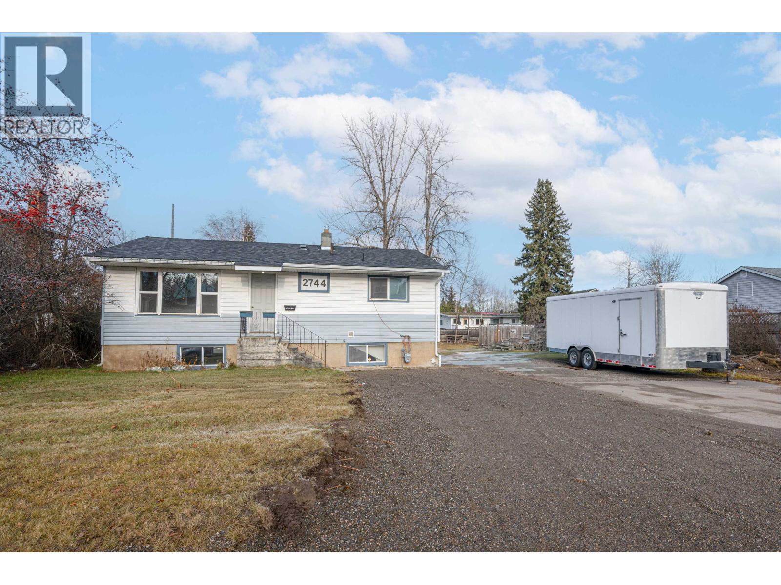 2744 Merritt Road, Prince George, British Columbia  V2N 1M4 - Photo 3 - R3069131