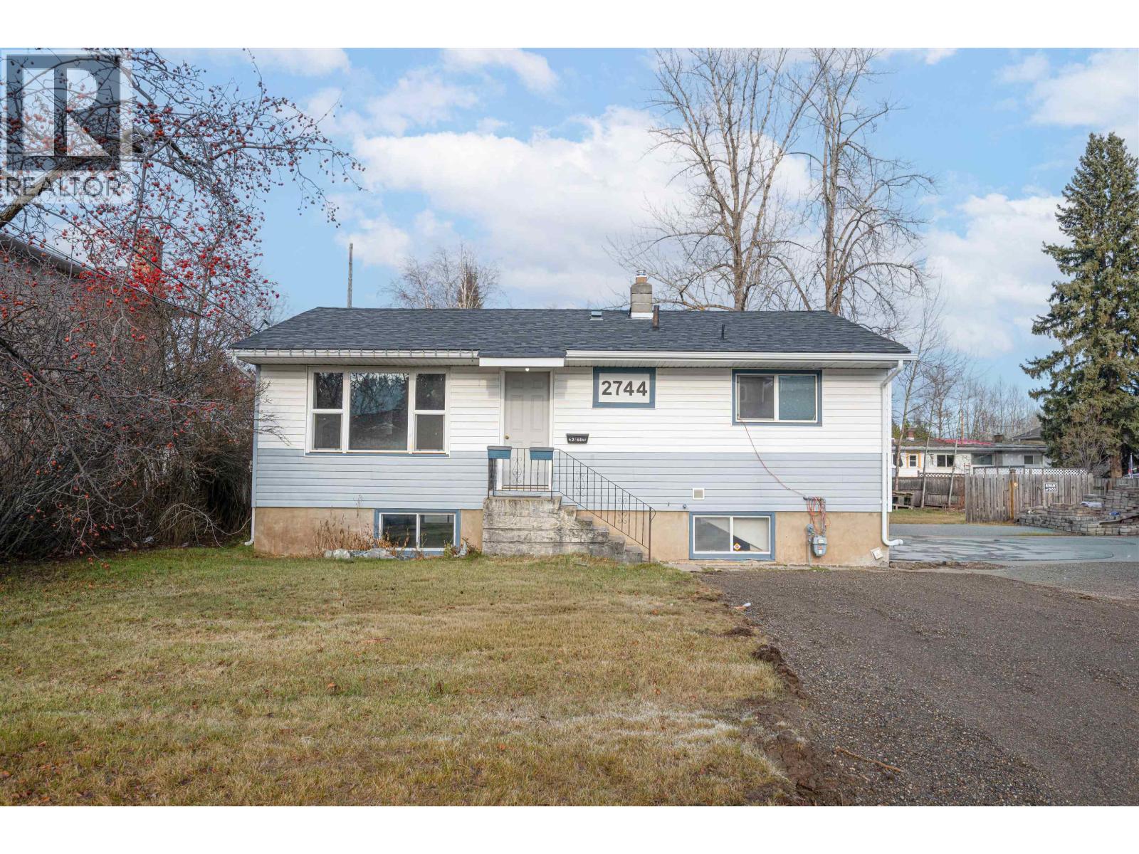 2744 Merritt Road, Prince George, British Columbia  V2N 1M4 - Photo 2 - R3069131