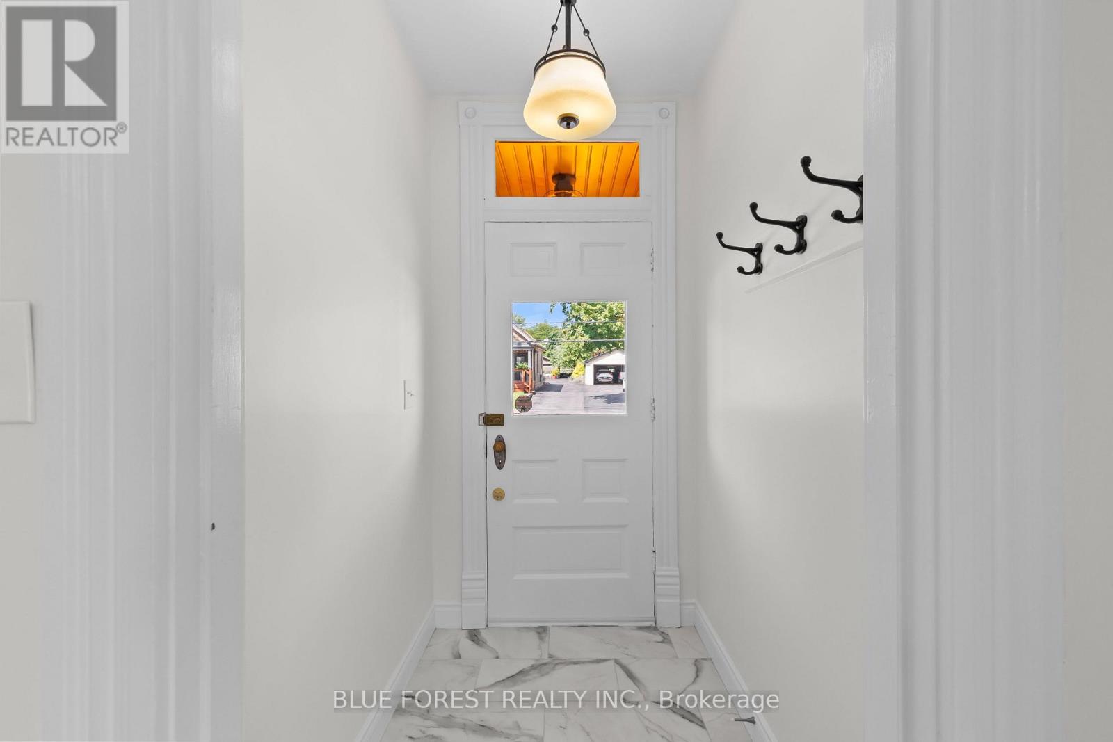 Photo 4 of 42 for 7065 Longwoods Road