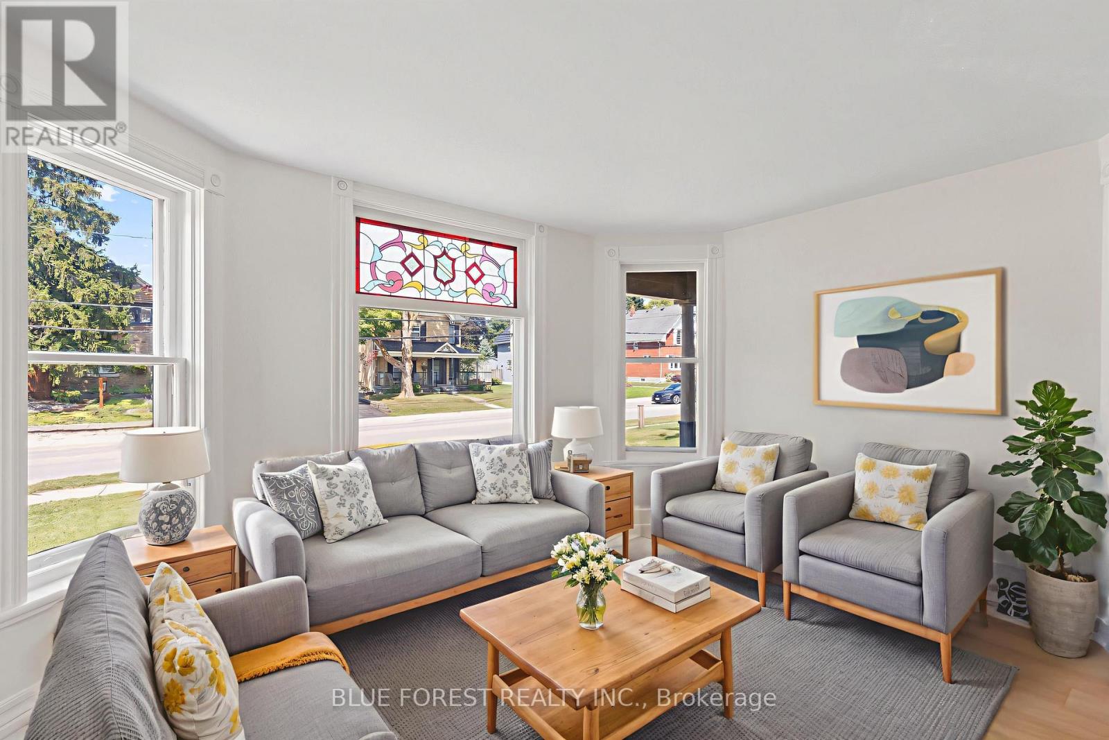 Photo 6 of 42 for 7065 Longwoods Road