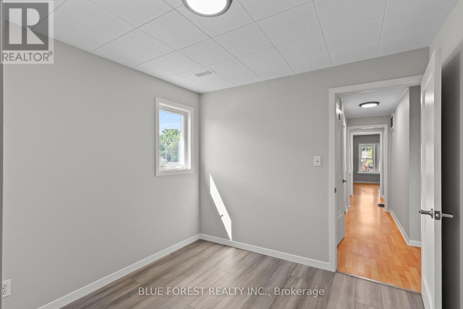 7065 Longwoods Road, London South, Ontario  N6P 1B6 - Photo 32 - X12384816