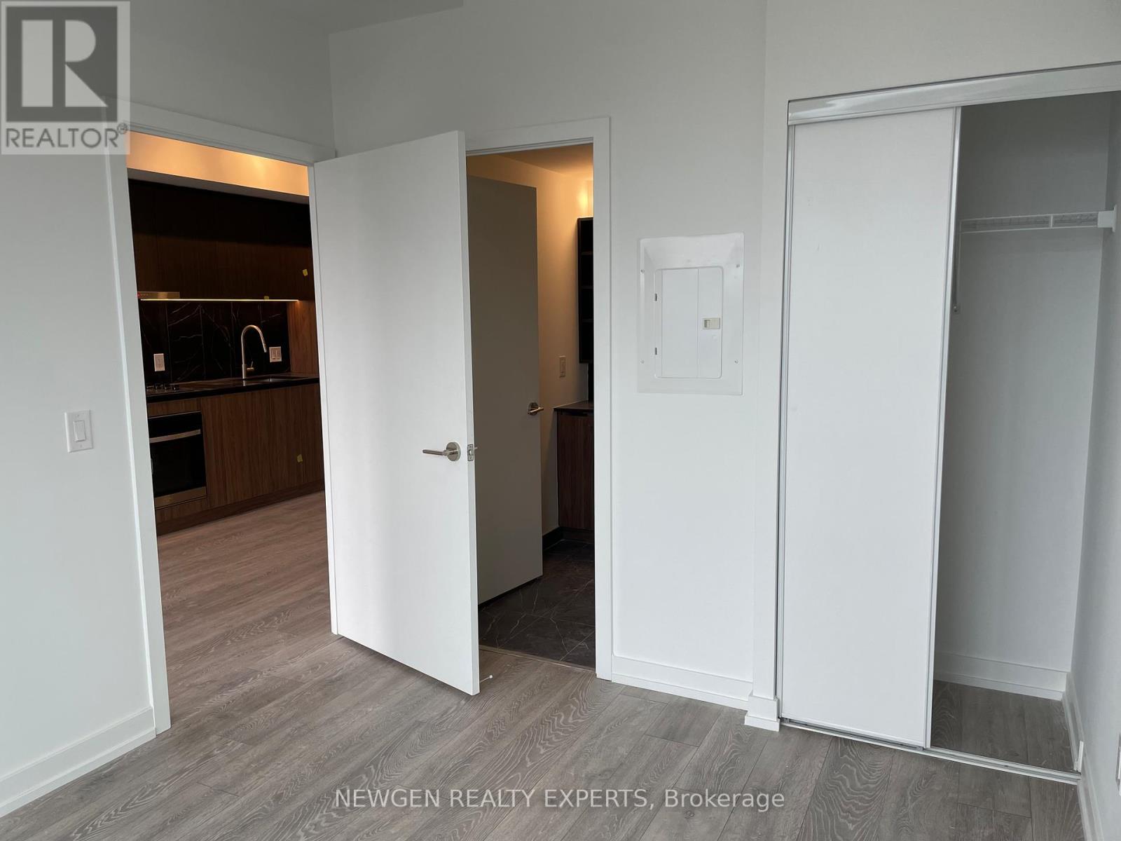 1537 - 1100 Sheppard Avenue W, Toronto, Ontario  M3K 0E4 - Photo 13 - W12564498