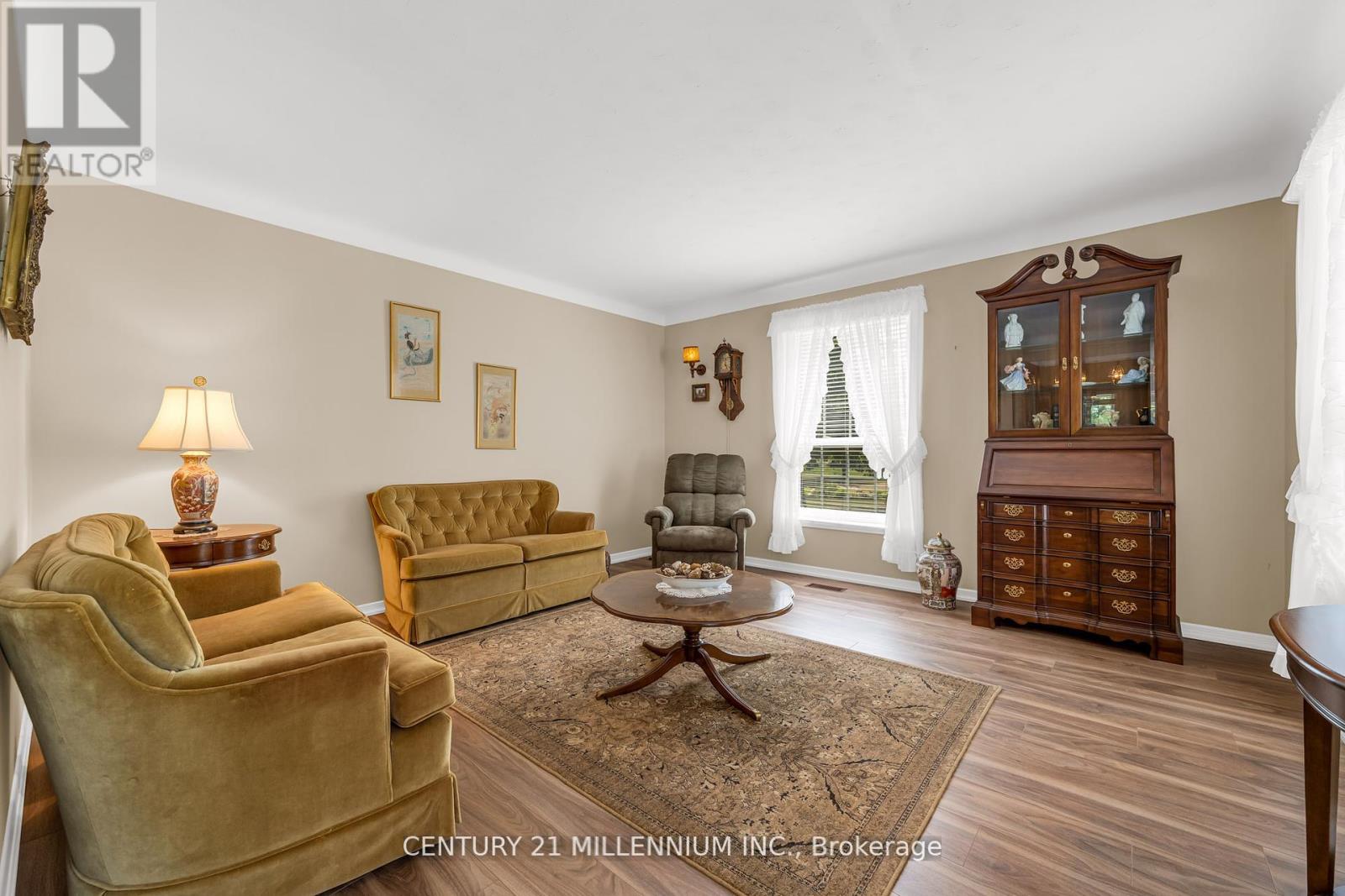 40764 Forks Road, Wainfleet, Ontario  L0S 1V0 - Photo 13 - X12454663