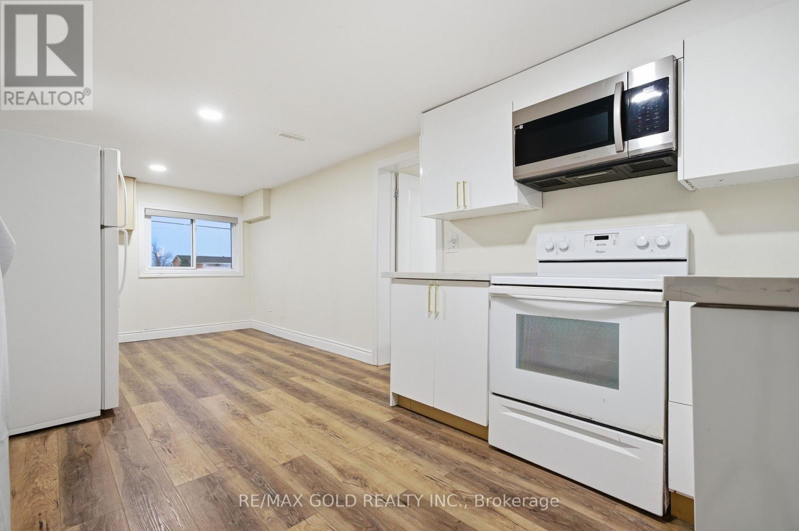 684 Talbot Road, Lakeshore, Ontario  N0R 1K0 - Photo 32 - X12564462