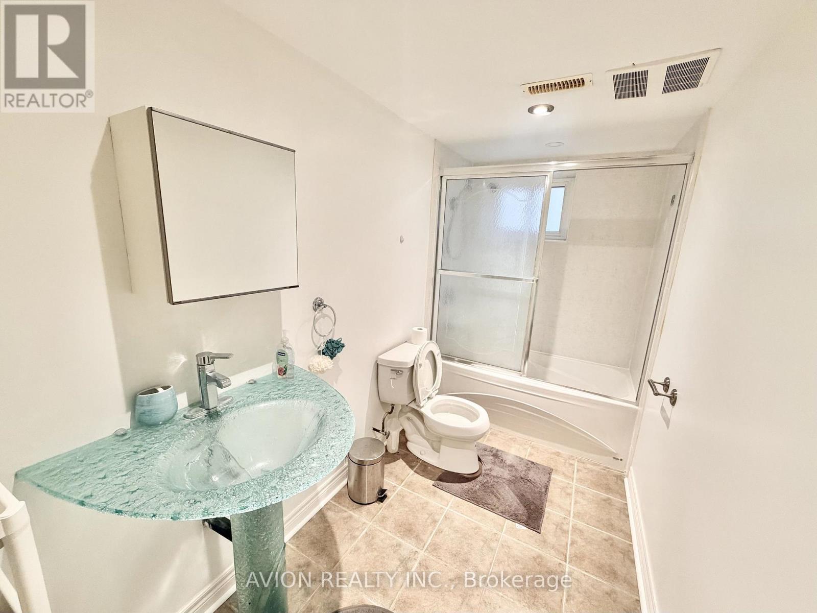 Lower - 176 Patricia Avenue, Toronto, Ontario  M2M 1J5 - Photo 13 - C12564590