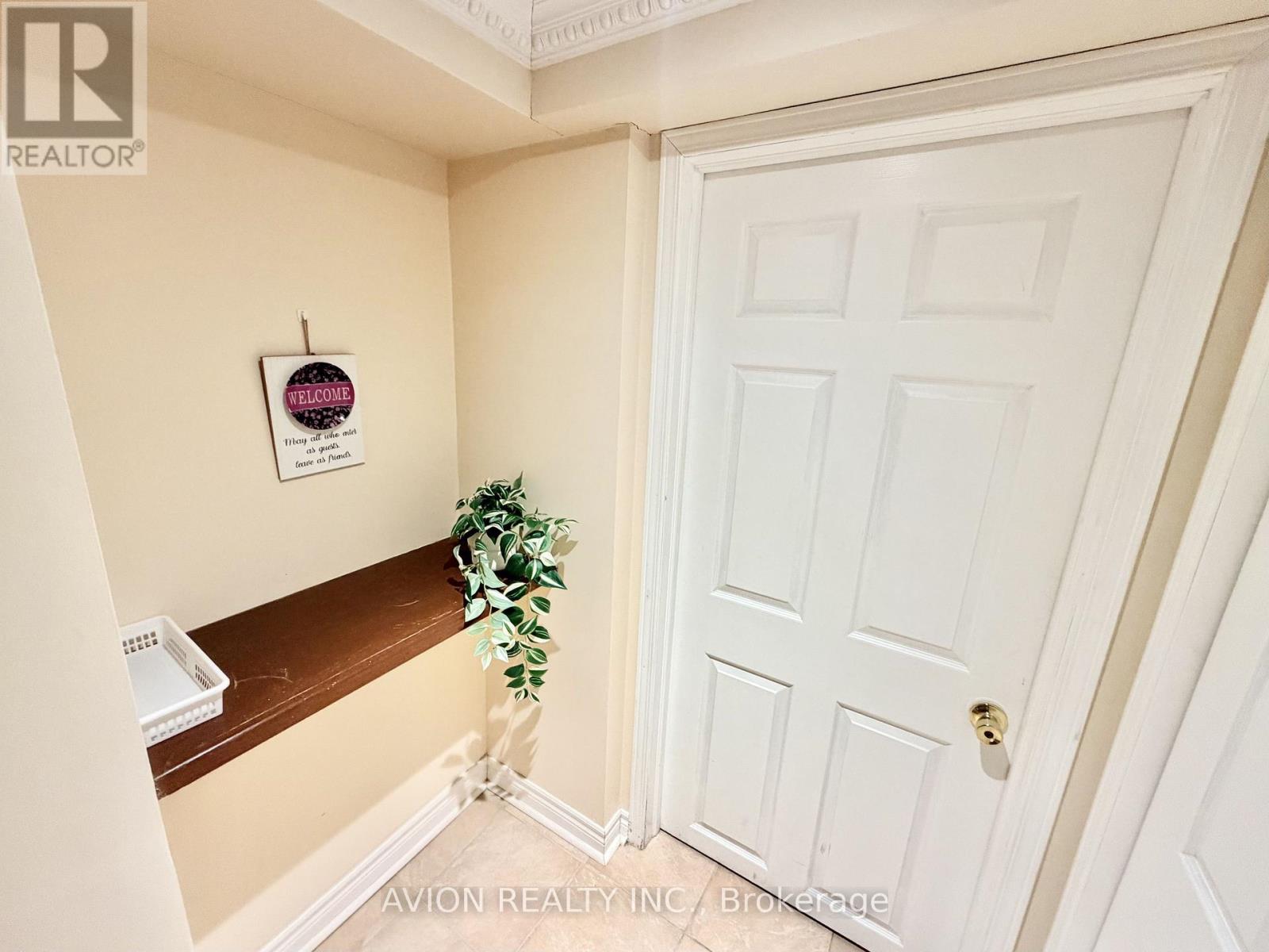 Lower - 176 Patricia Avenue, Toronto, Ontario  M2M 1J5 - Photo 4 - C12564590